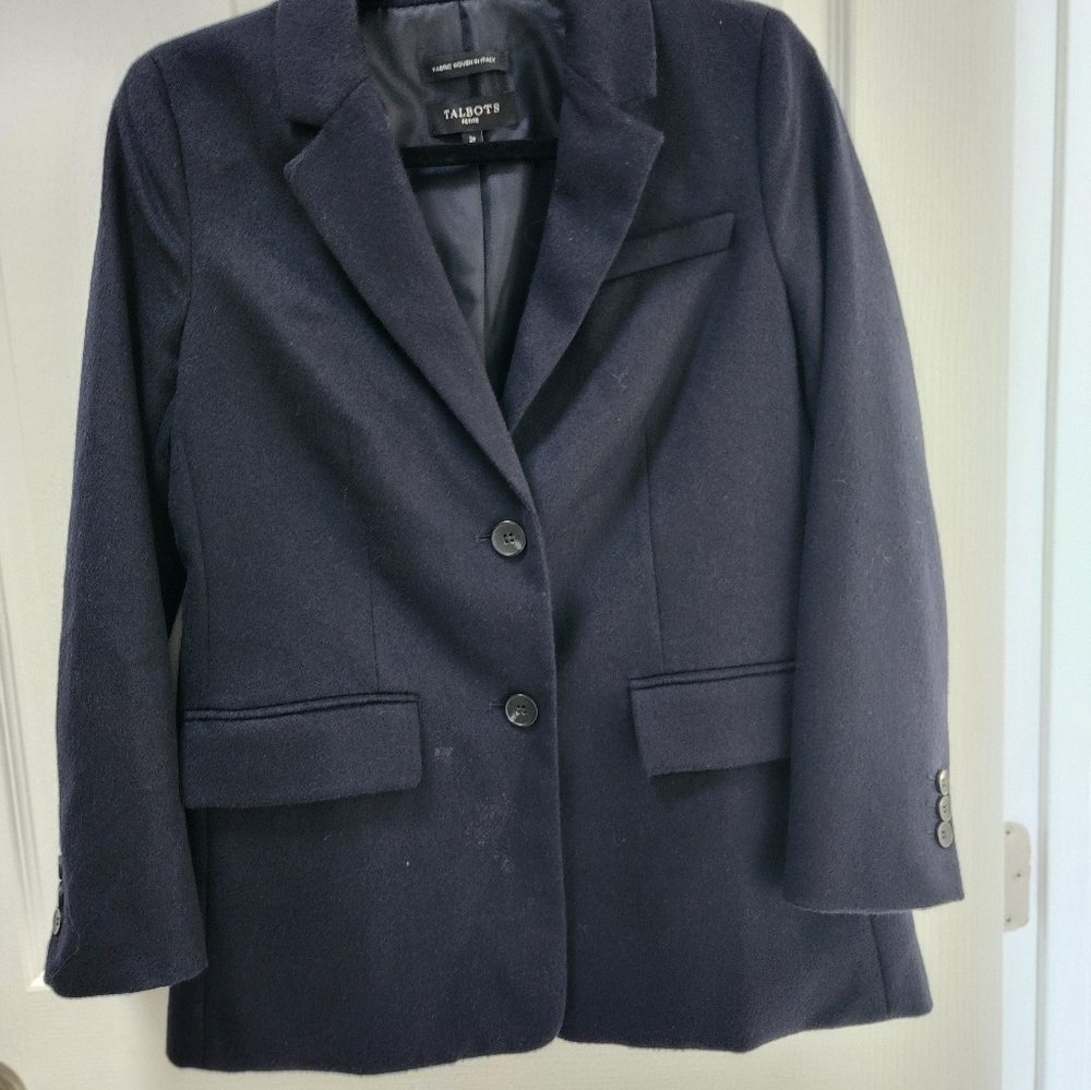 Talbots navy blue blazer,new never worn.  Size 2p - Picture 2 of 4